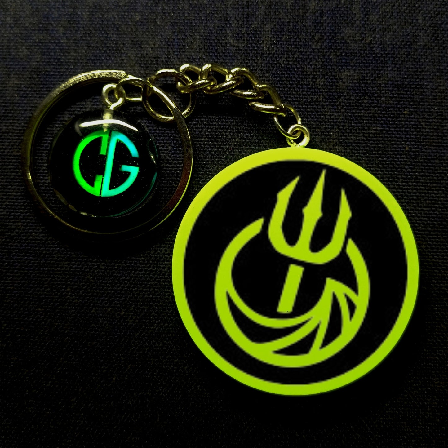 Aquaman Trident Logo.1