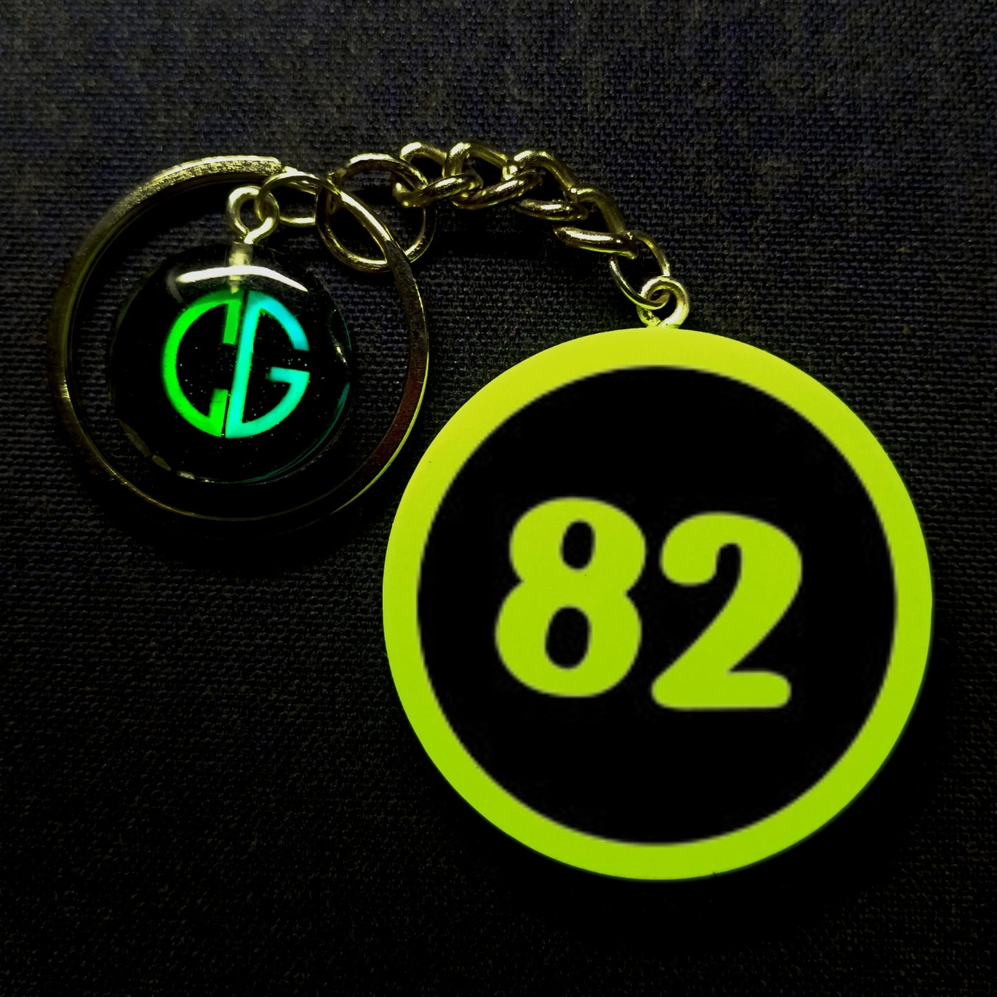 "82" Logo I Glow In Dark I Numbers.3