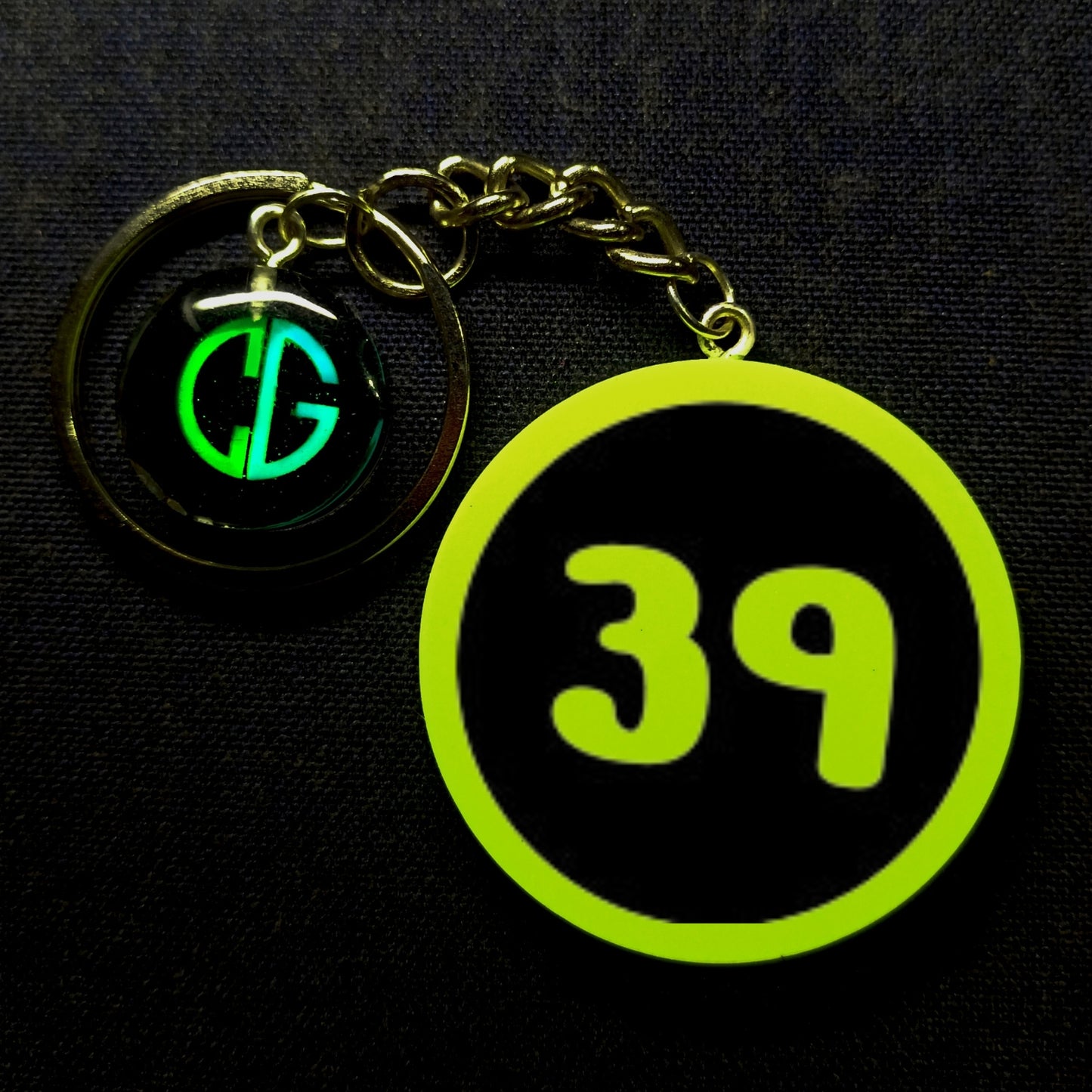"39" Logo I Glow In Dark I Numbers.2
