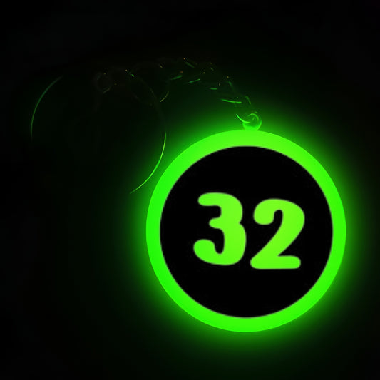 "32" Logo I Glow In Dark I Numbers.1